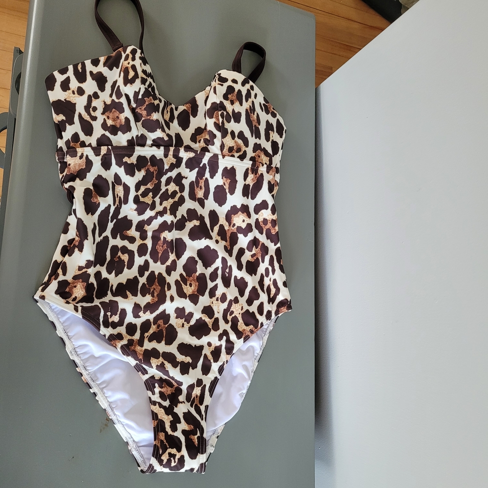 Leopard Print One Piece Swimsuit 34E